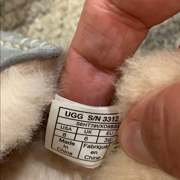 SOLD NIB UGG Light Grey Ansley Slippers - Picture 9 of 12
